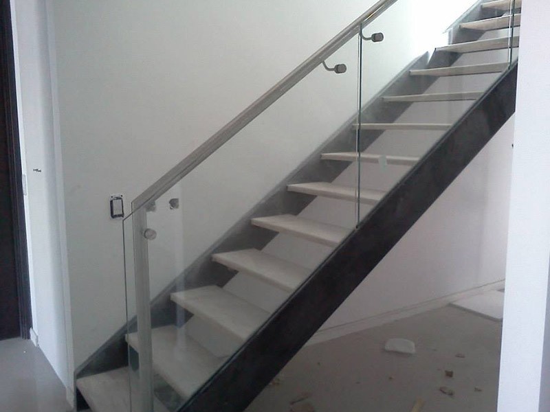 Escaleras de estructura lateral - Proyecto 2