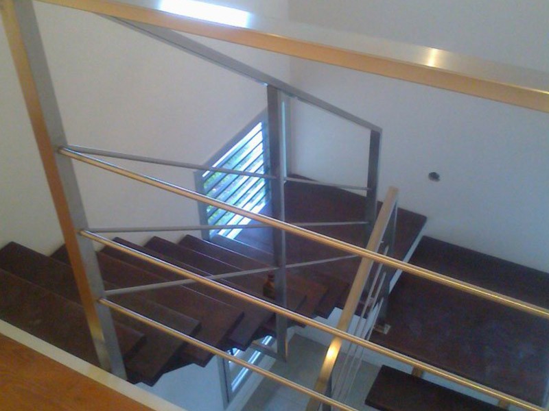 Barandas de acero inoxidable con varillas - Proyecto 8