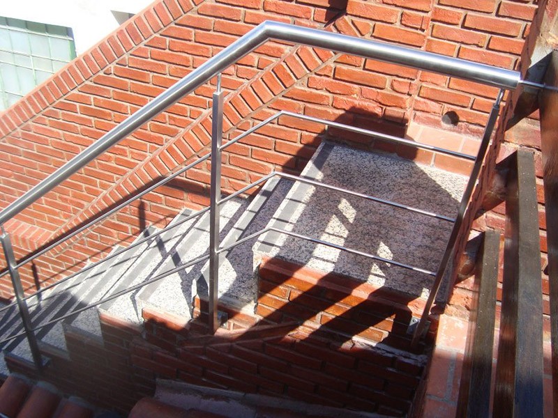 Barandas de acero inoxidable con varillas - Proyecto 13